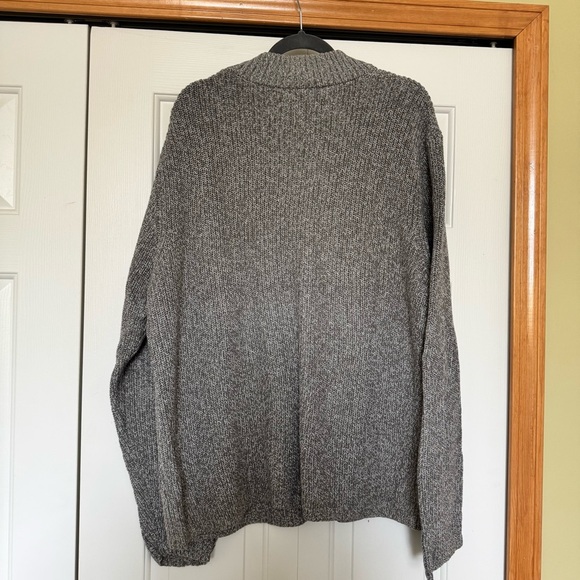 Cabela’s Heavy Weight Cotton V Neck Sweater - Picture 4 of 7